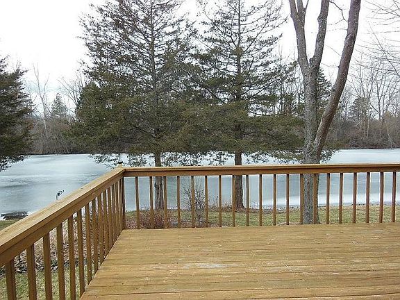 3rd image of 6321 Squire Lake Dr