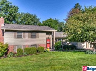 1128 S 91st Ave, Omaha, NE 68124