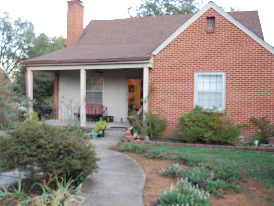 1st image of 2613 Floraland Dr NW