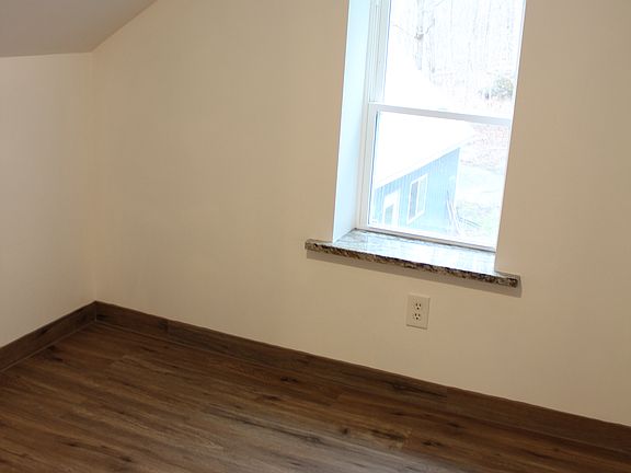 5th image of 2032 Old Bethlehem Pike