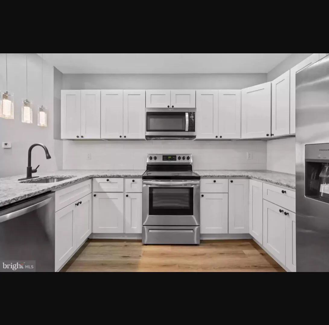Luxury 2BD Apartment Near CHOP and Univ. of Penn — Photo 3