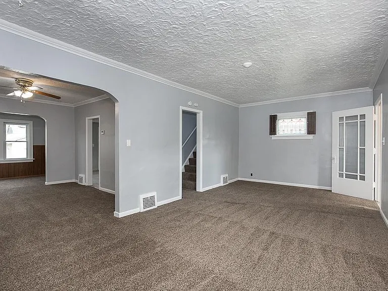 1002 Pembrook Rd — Photo 8