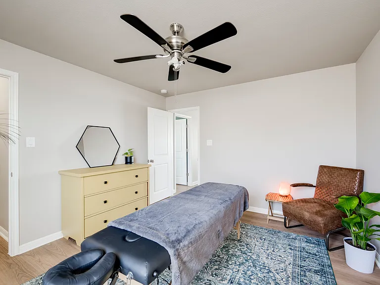709 Tinton Falls Ln — Photo 10