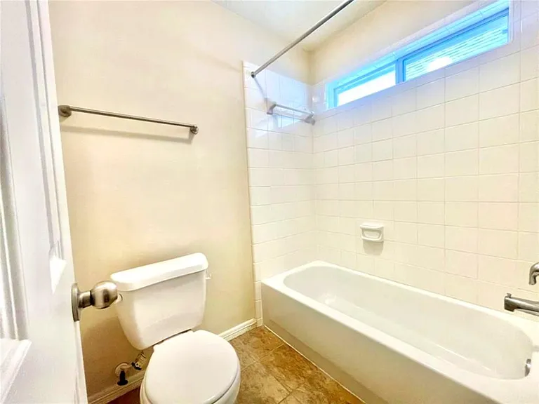 1622 Cohn St — Photo 12