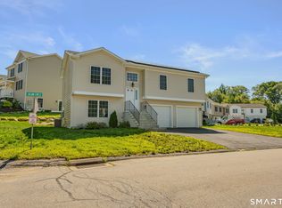 2 Julian Cir, Sterling, CT 06377