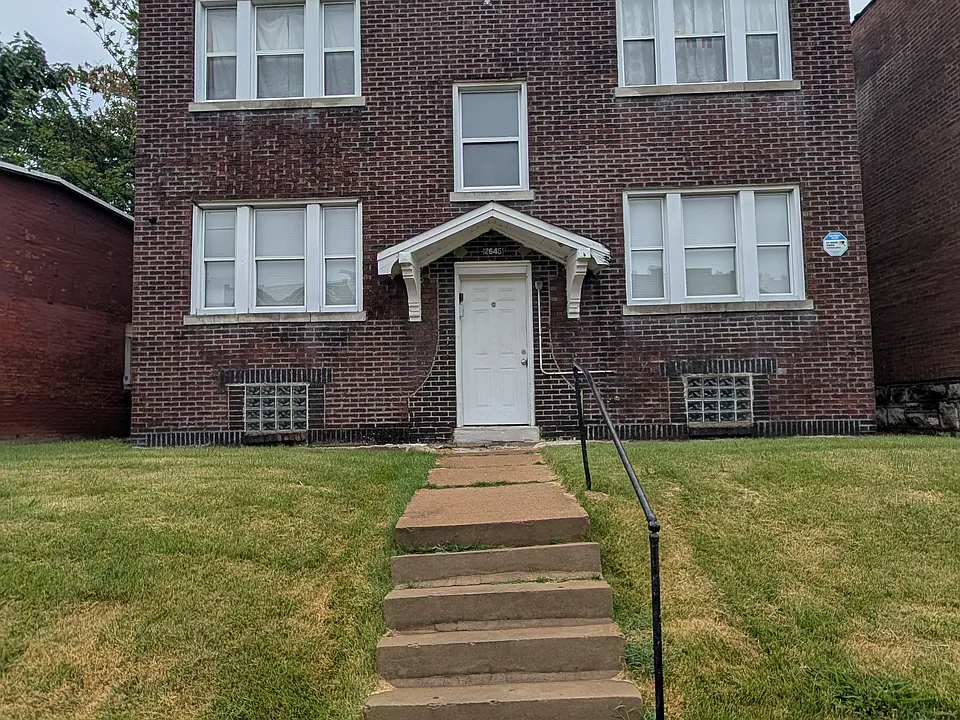 2645 Minnesota Ave #1N