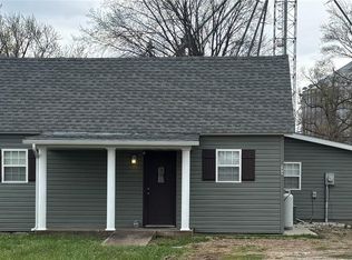 544 W Lincoln St, Hawk Point, MO 63349