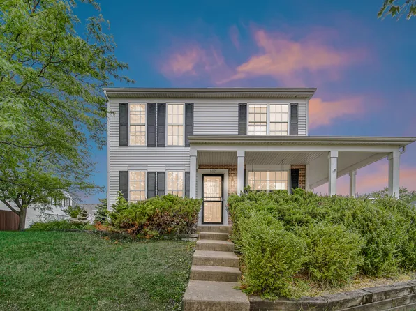 902 Serendipity Dr, Aurora, IL 60504