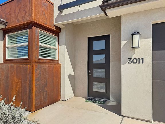 3rd image of 3011 E Lavatera Dr