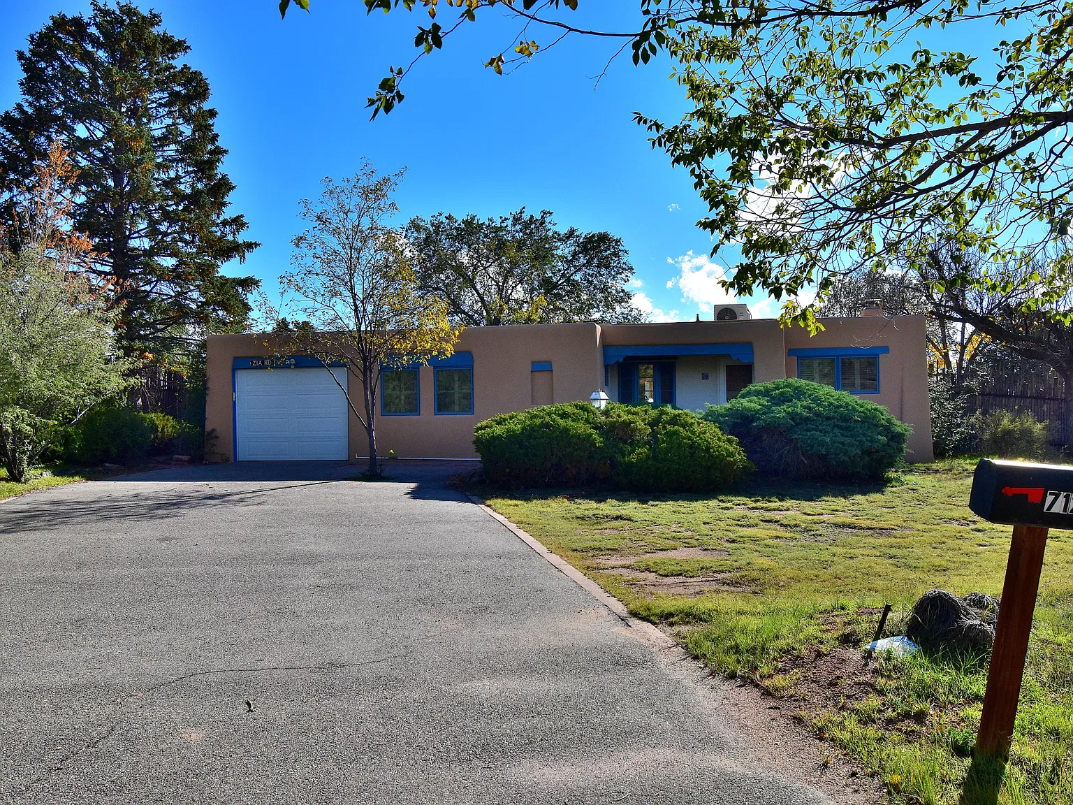 2 bed, 1.5 bath, 1700 sqft, $3,500 — Photo 1