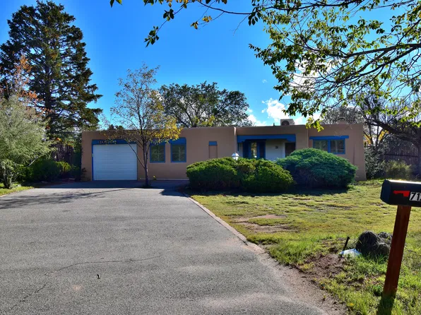 712 E Zia Rd, Santa Fe, NM 87505