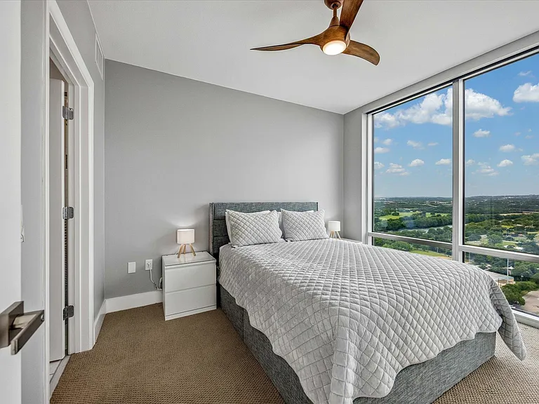 300 Bowie St #2805 — Photo 12