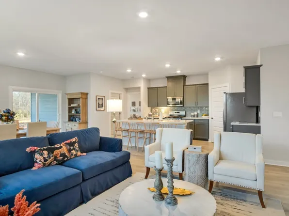 317 Great Belt Pvt Bnd, Gallatin, TN 37066