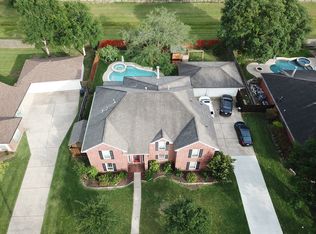 2011 Stapleton Dr, Friendswood, TX 77546
