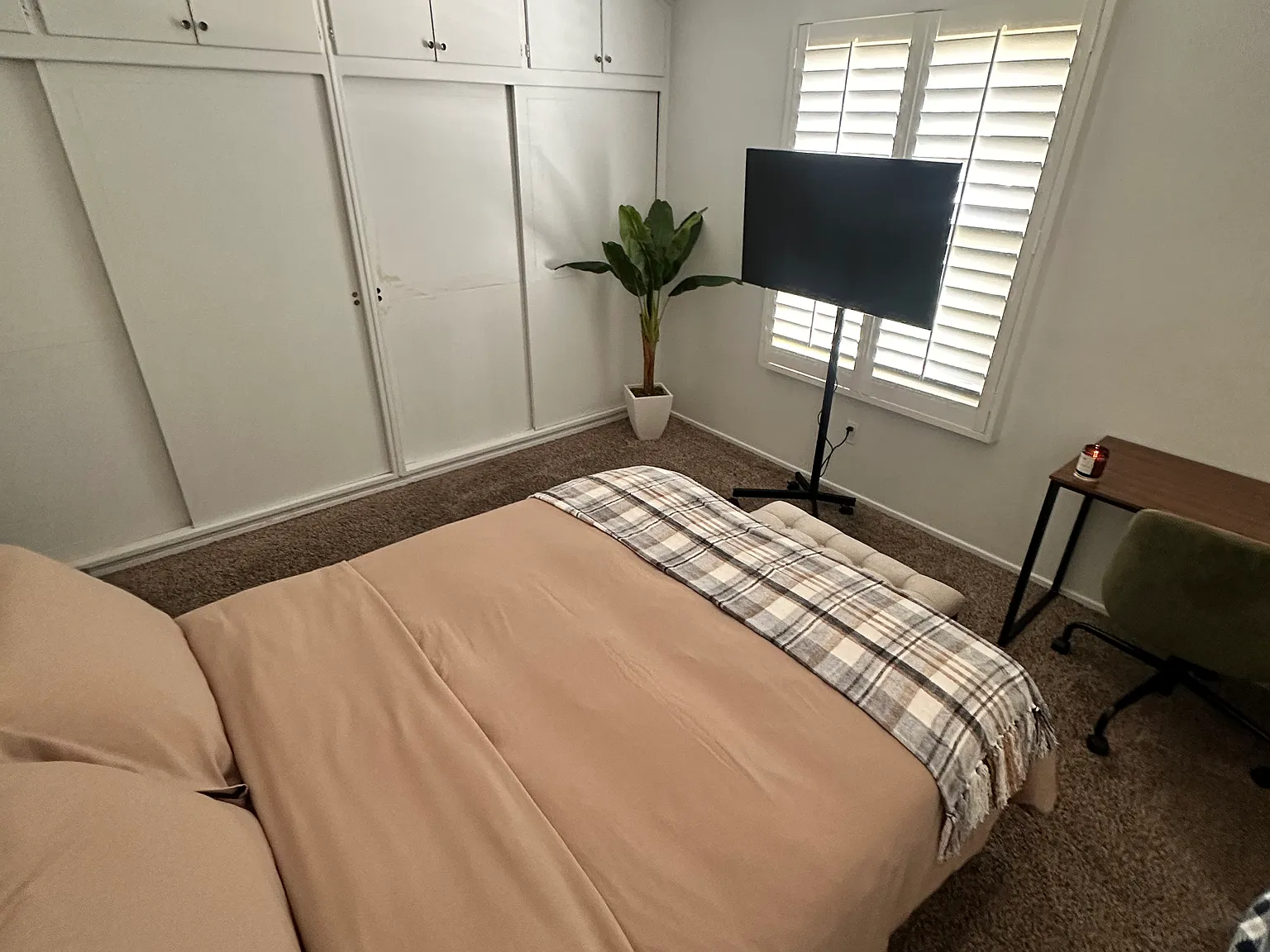 3 bed, 1243 sqft, $995 — Photo 3