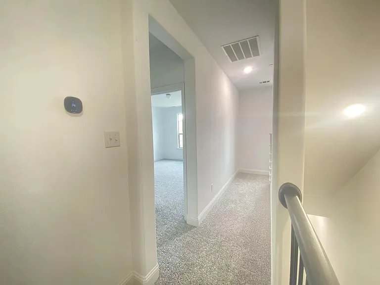 1495 Perrin Ln — Photo 10