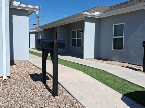 N Ave B 320, 320 N Avenue B #A, Portales, NM 88130