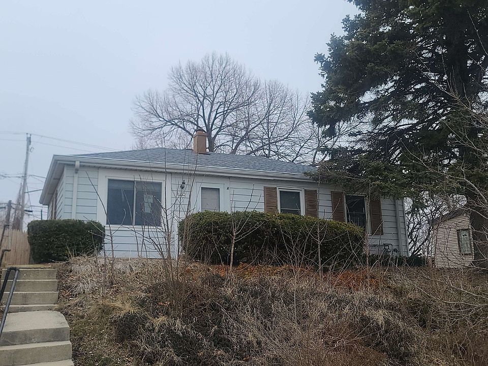 4417 S Packard Ave, Cudahy, WI 53110 Zillow