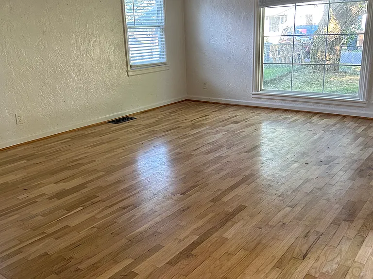 8030 S Bell St — Photo 2