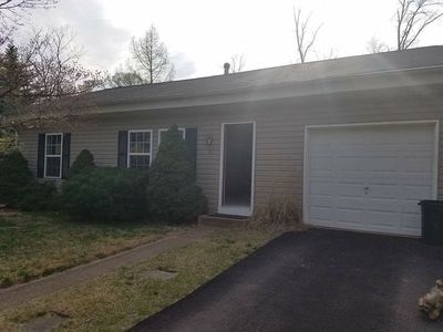 2 Carnene Dr, Pasadena, MD, 21122