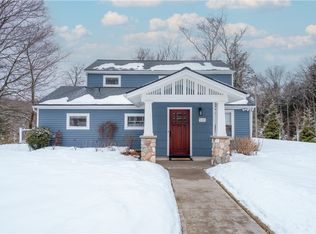 595 Lake Rd, Webster, NY 14580