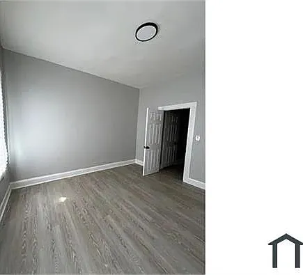 531 N Streeper St — Photo 5