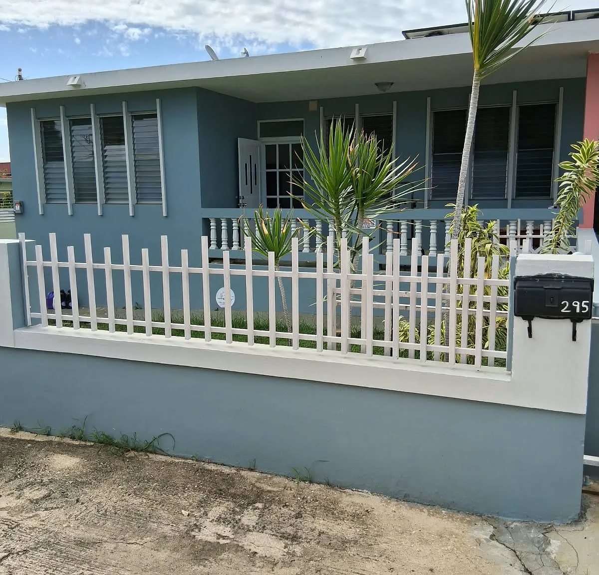 4 bed, 2.5 bath, 1526 sqft, $1,200 — Photo 1