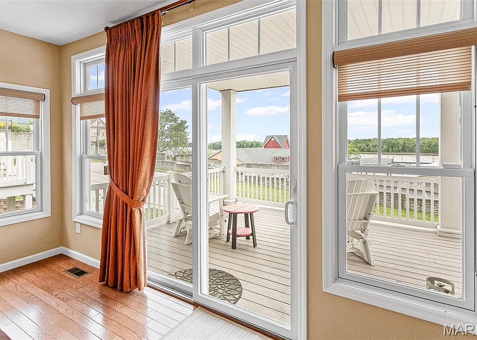 1st image of 306 Pelican Way