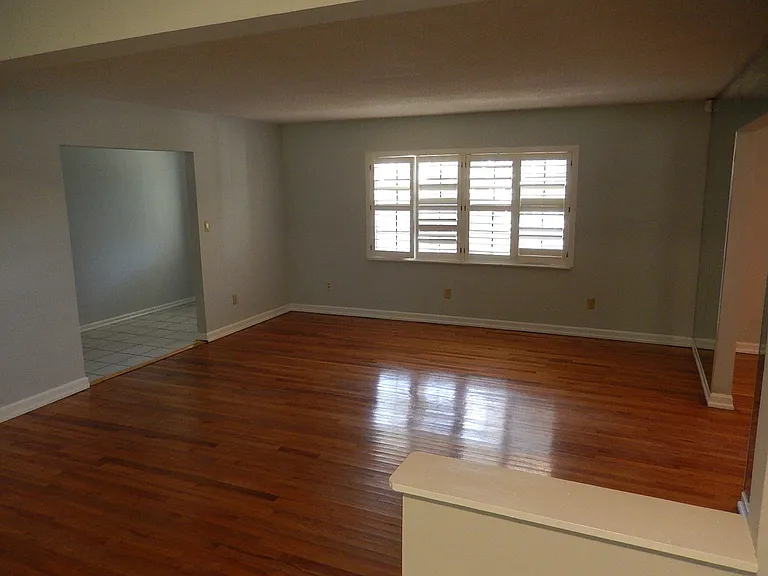 1903 Skyland Dr — Photo 12