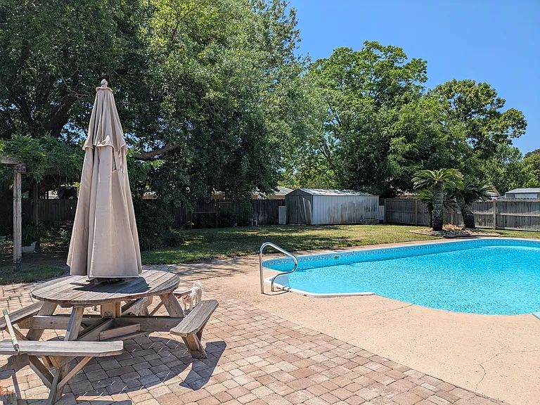 4504 S Bristol Ct — Photo 3