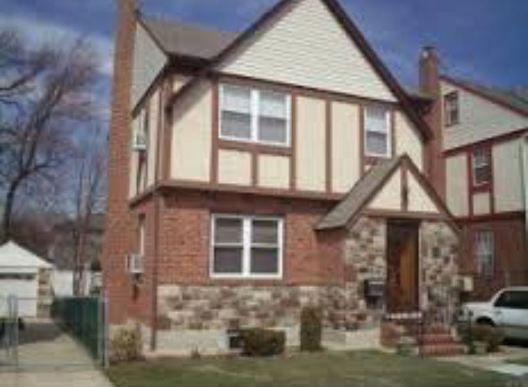 1st image of 214 144 Ave