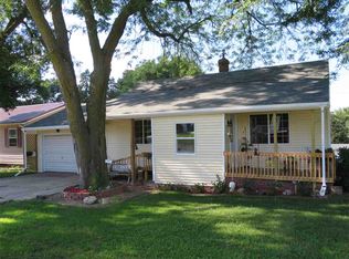 808 5th St, Traer, IA 50675