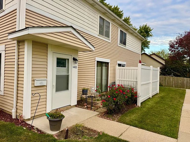 1483 Cornell Ct #1483 — Photo 20