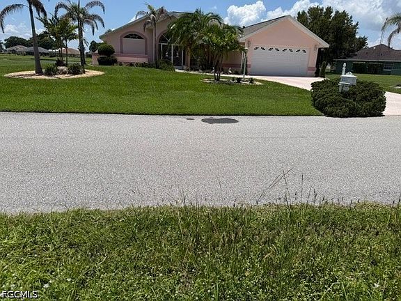 2nd image of 6221 Aquavista Dr
