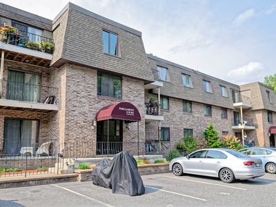59 School St APT B-12, Northborough, MA, 01532