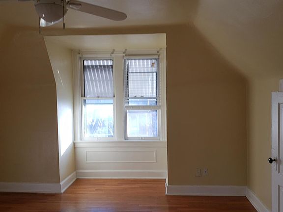 2rd bedroom on 3rd floor