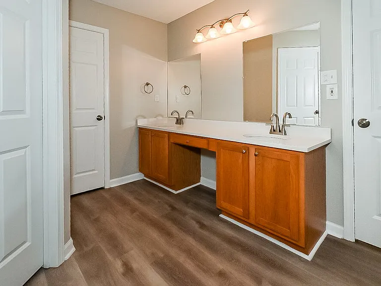 7753 Meadow Ridge Ln — Photo 13