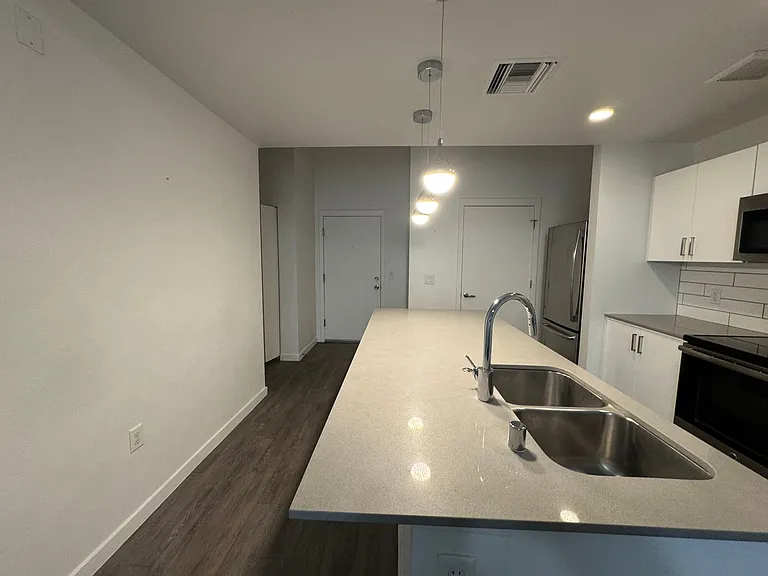 1130 N 2nd St #312 — Photo 3