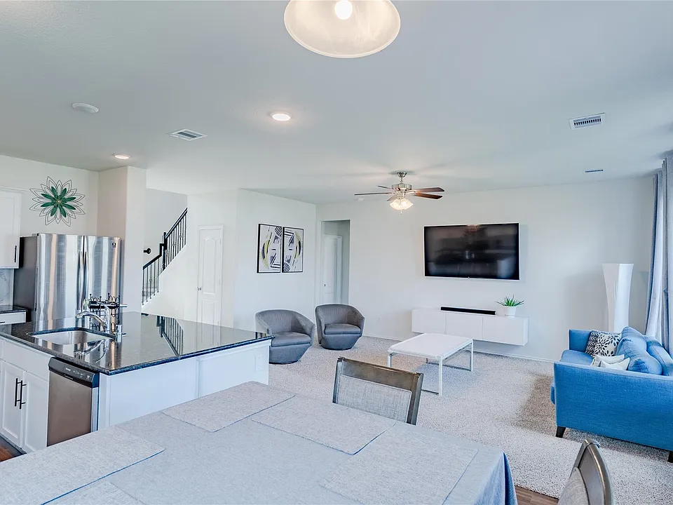 8327 Threadfin Way