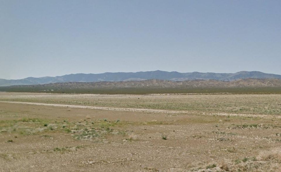 1st image of Holiday Ave