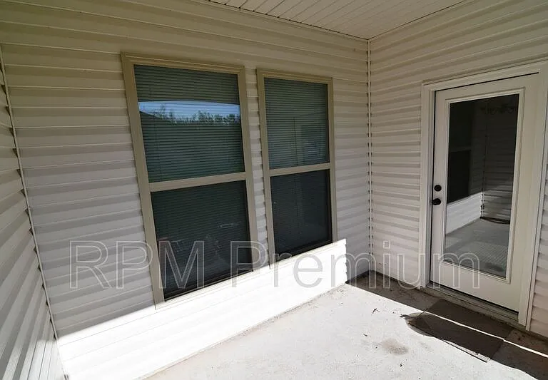 7108 Kenilworth Crossing Ave — Photo 37