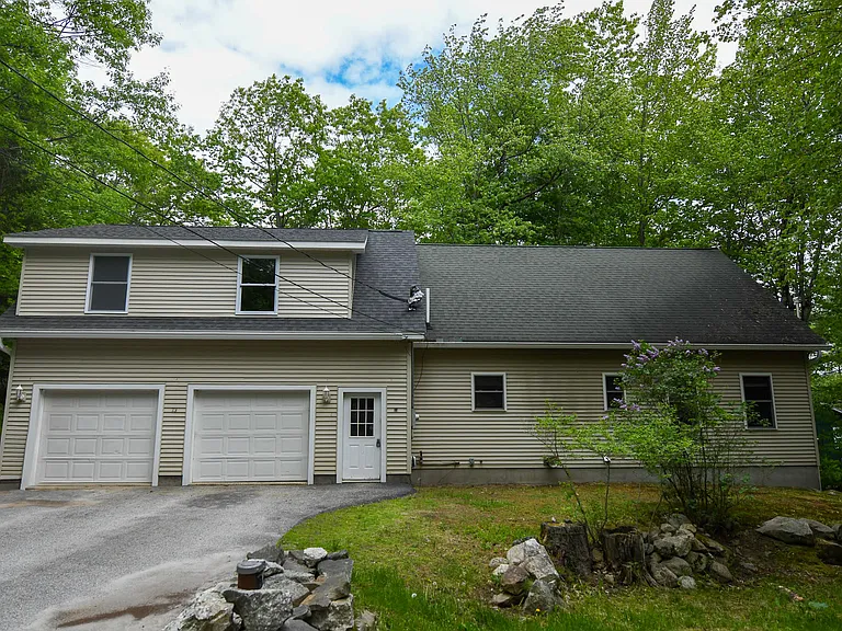 73 Swans Rd — Photo 1
