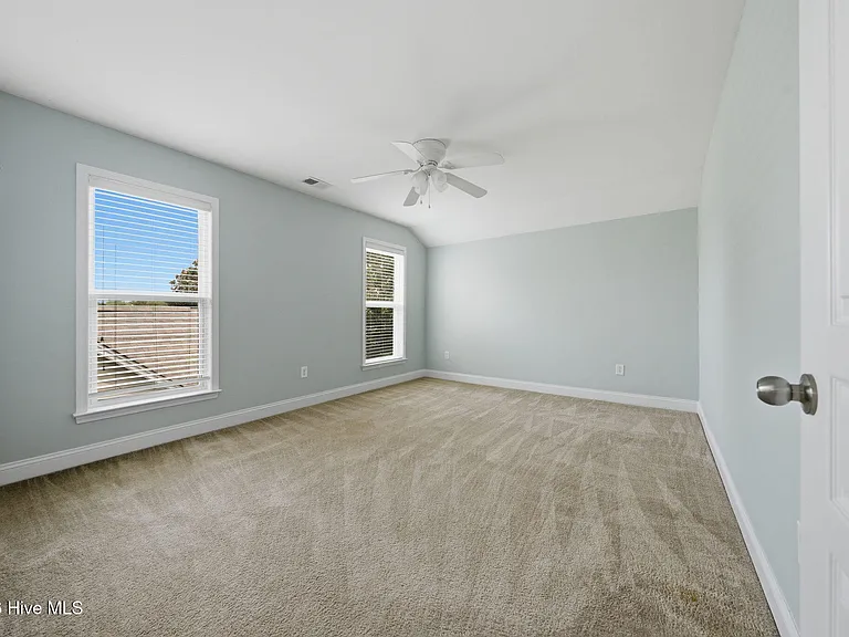5028 Lagan Ct — Photo 36