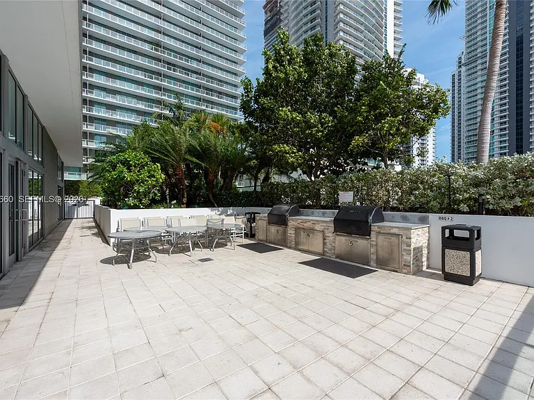 79 SW 12th St #1105 — Photo 25