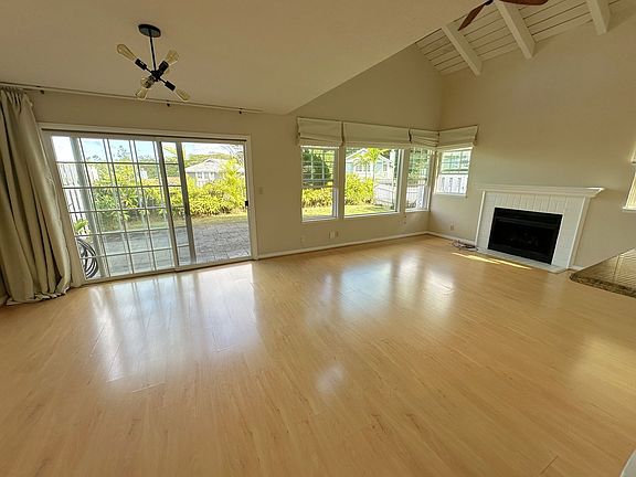 4th image of 98-1840 Kaahumanu St #120