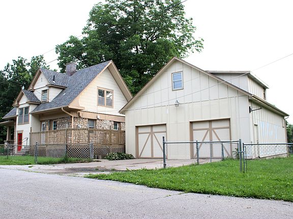 3rd image of 5544 E 53rd St