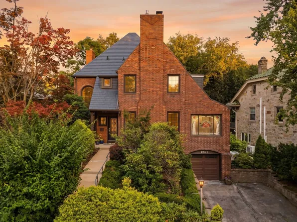 1281 Washington Rd, Pittsburgh, PA 15228