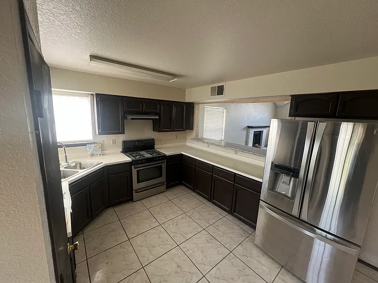 3021 Lake Mead Pl — Photo 9