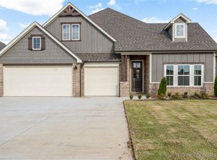 2057 E 130th St, Jenks, OK 74037