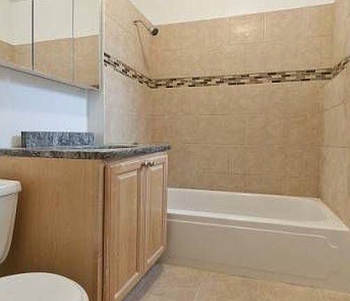 5th image of 3256 N Lawndale Ave #2